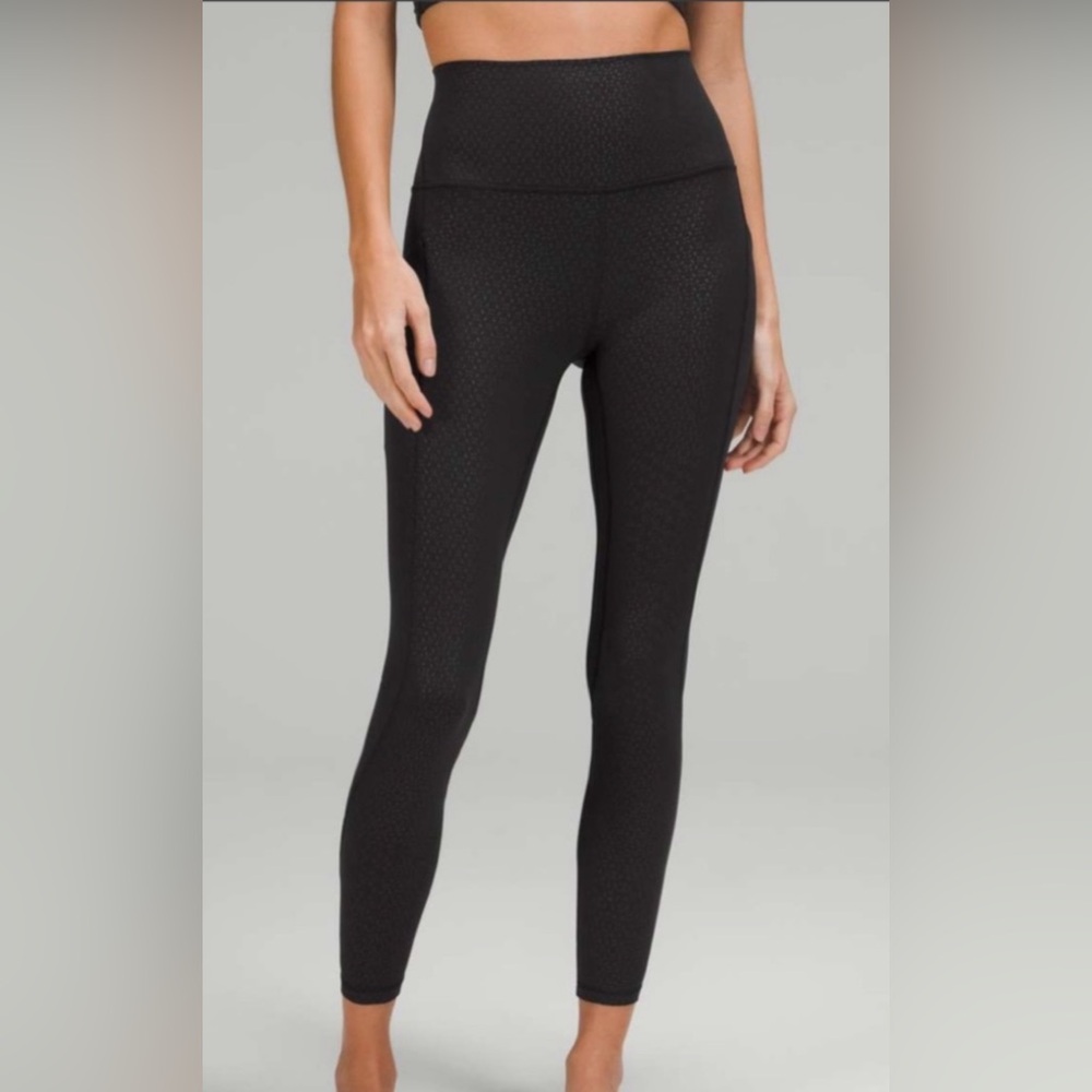 Lululemon Align High-Rise Leggings 28” Black Gradient Geo Embossed size 4